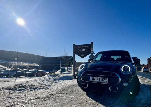 MINI Cooper S cena 83000 przebieg: 56000, rok produkcji 2017 z Wrocław małe 466